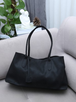 Alvora Süet Mıknatıs Kapama Diaz Kol Çantası