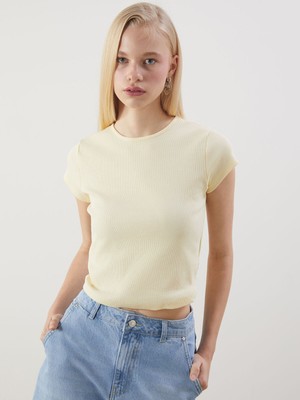 Lc Waikiki Yeni Sezon Bisiklet Yaka Dokulu Kadın Crop