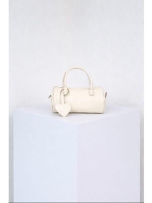 Özüm Takı Çanta Kadın Küçük Boy Silindir Kalp Detay El ve Omuz Çantası Krem