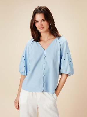 Lc Waikiki Yeni Sezon V Yaka Nakışlı Balon Kollu Bluz