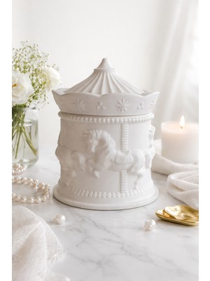 Lumin İstanbul Atlı Karınca At Figürlü Mum | Lumin Istanbul El Yapımı Doğal Soya Wax Dekoratif Kapaklı Mum