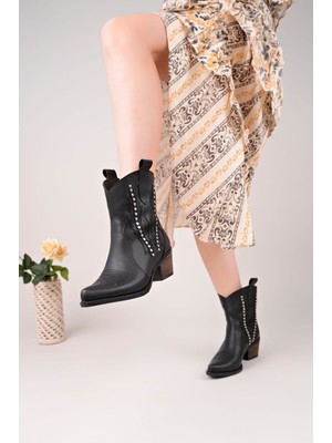 Alfaze Desenli Sivri Burun Topuklu Bot Siyah Topuk Boyu 5,5 cm