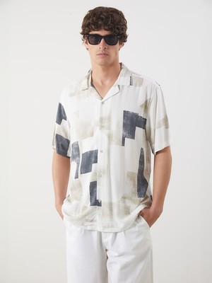 Lc Waikiki Yeni Sezon Regular Fit Kısa Kollu Desenli Erkek Gömlek