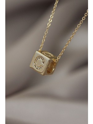 Pazarcan Gold Renk Zirkon Taşlı Küp Model C Harfli Kolye