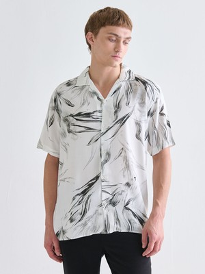 Lc Waikiki Yeni Sezon Regular Fit Kısa Kollu Desenli Viskon Erkek Gömlek