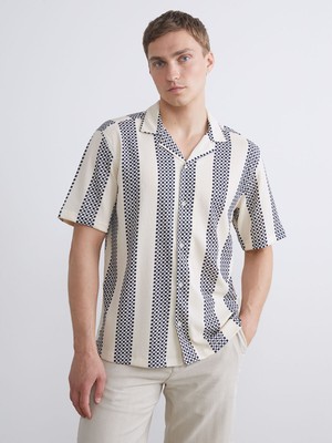 Lc Waikiki Yeni Sezon Regular Fit Resort Yaka Kısa Kollu Çizgili Erkek Gömlek