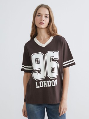 Lc Waikiki Yeni Sezon V Yaka London Baskılı Oversize Kadın Tişört