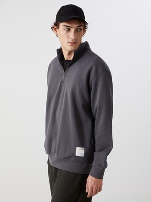Lc Waikiki Yeni Sezon Dik Yaka Uzun Kollu Baskılı Erkek Sweatshirt