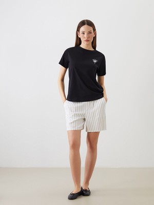 Lc Waikiki Yeni Sezon Beli Lastikli Çizgili Keten Görünümlü Kadın Şort