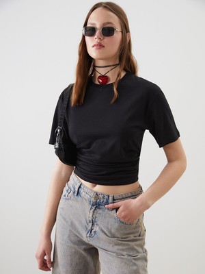 Lc Waikiki Yeni Sezon Bisiklet Yaka Kadın Tişört