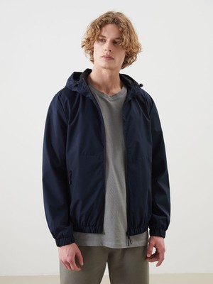 Lc Waikiki Yeni Sezon Standart Kalıp Kapüşonlu Erkek Yağmurluk