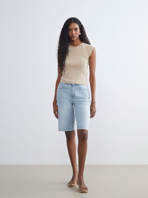 Lc Waikiki Yeni Sezon Bermuda Fit Kadın Jean Şortolon