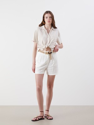 Lc Waikiki Yeni Sezon Beli Kemerli Keten Karışımlı Kadın Pileli Şort