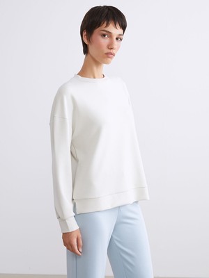 Lc Waikiki Yeni Sezon Bisiklet Yaka Oversize Kadın Sweatshirt