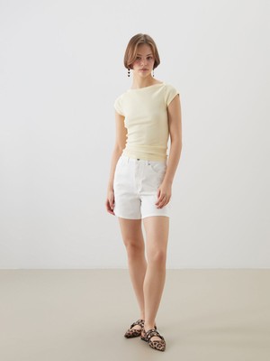 Lc Waikiki Yeni Sezon Standart Fit Kadın Jean Şort