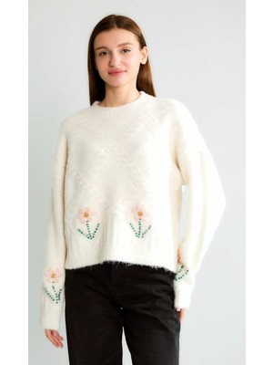 Robin Kolu Taşlı Triko