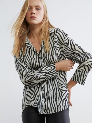 Lc Waikiki Yeni Sezon Zebra Desenli Kadın Gömlek