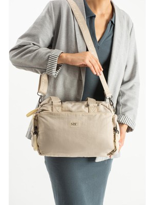 571 Collections Yumuşak Dokulu Ultra Hafif, Esnek ve Su Geçirmez Polyamid Kumaş Omuz ve Kol Çantası Bej Model: (571-13-14G)