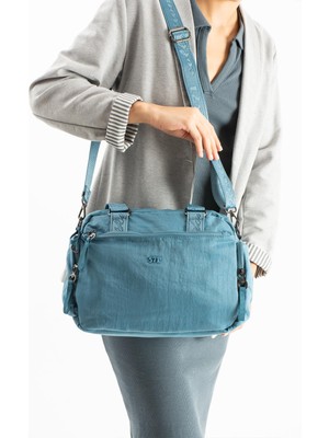 571 Collections Yumuşak Dokulu Ultra Hafif, Esnek ve Su Geçirmez Polyamid Kumaş Omuz ve Kol Çantası Mavi Model: (571-13-14G)