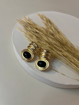 Busradan Design Oval Taş Detay Gold Plaka Vintage Küpe