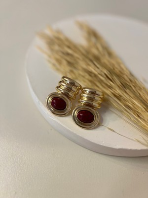 Busradan Design Oval Taş Detay Gold Plaka Vintage Küpe
