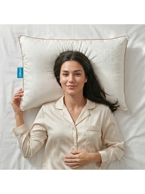 Othello Crowna Çeyizlik Yastık 50x70 cm+ 2.5 cm