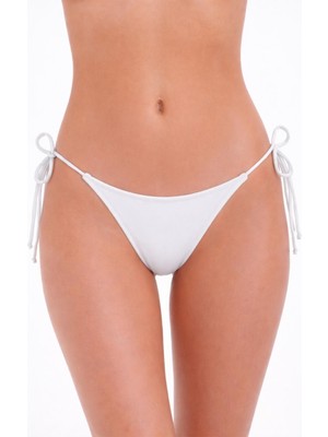 Ayyıldız 63005 Beyaz String Bikini Altı