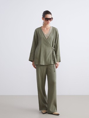 Lc Waikiki Yeni Sezon Büyük Beden Beli Lastikli Dokulu Müslin Kadın Pantolon