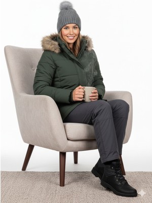 Ottoland Kadın Kışlık Kalın Ponponlu Bere Pamuklu Katlamalı Sıcak Tutar Esnek Rüzgar Geçirmez Rahat