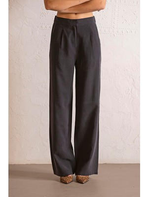 ZERO ZERO THREE NINE Beli Lastikli Pileli Kadın Pantolon