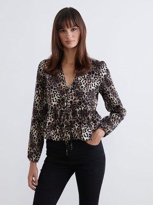 Lc Waikiki Yeni Sezon V Yaka Leopar Desenli Bluz