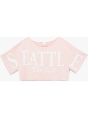 Koton Rahat Kalıp Omzu Açık Kısa Kollu Baskılı Crop Tişört