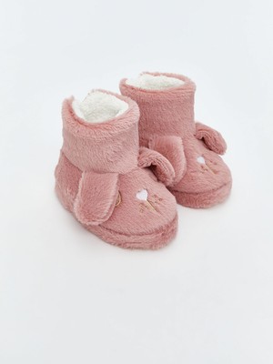 Lc Waikiki Kız Bebek Pelüş Ev Botu Pembe Nakışlı Peluş Kumaş ile Rahat Kullanım