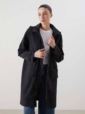 Lc Waikiki Yeni Sezon Kapüşonlu Kadın Yağmurluk