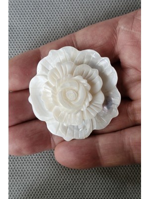 Pozitif Doğal Taş Çiçek Motifi Beyaz Sedef Broş BR10-6