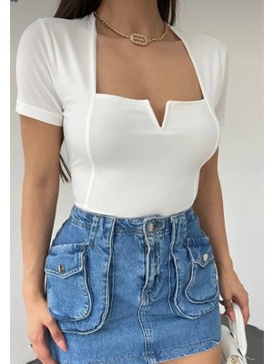 Beyaz Crop Bluz
