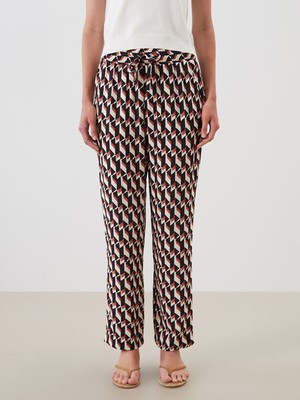 Lc Waikiki Yeni Sezon Beli Lastikli Havuç Kesim Kadın Pantolon