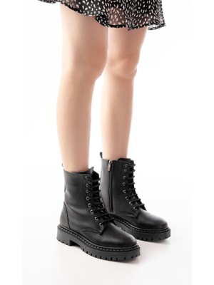 Zerenyus ZRİN-1101-2289 Premium Siyah Luna Bağcıklı Fermuarlı Günlük Kadın Bot
