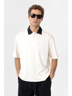 Antioch Ekru Kontrast Yaka Interlok Dokulu Erkek T-Shirt