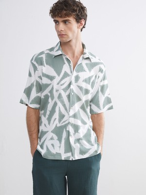 Lc Waikiki Yeni Sezon Regular Fit Kısa Kollu Desenli Erkek Gömlek