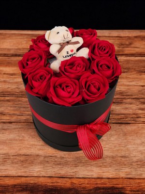 Mynil Silindir Kutuda Yapay Kadife Gül ve Lüks Ayıcık Doğum Günü Sevgiliye Özel Gün Hediyesi