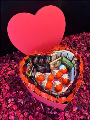 Mynil Sevgiliye Eşine Aşkına Anneye Kız Arkadaşa Çikolata Dolu Kalpli Hediye Kutusu