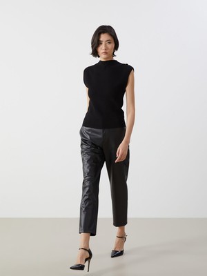 Lc Waikiki Yeni Sezon Standart Fit Deri Görünümlü Kadın Pantolon