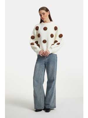 Shemall Luxury Kadın El Örgüsü Çiçek Detaylı Oversize Kazak