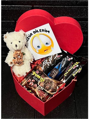 Mynil Ozur Dilerim Hediyesi Kalp Kutuda Taşlı Mini Ayıcık ve En Sevilen Lezzetler