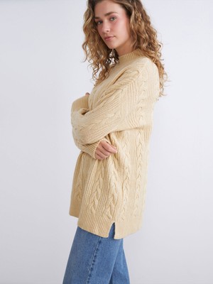 Lc Waikiki Yeni Sezon Dik Yaka Kendinden Desenli Kadın Triko Tunik