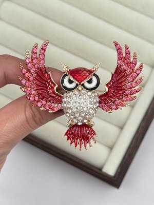 Luseda İthal Taşlı Kırmızı Baykuş Figürlü Işıltılı Zarif Broş