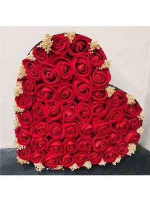 Mynil Sevgiliye Eşine Aşkına Annene 101 Güllü Kalp Kadife Kutuda Premium Yapay Gül Buketi