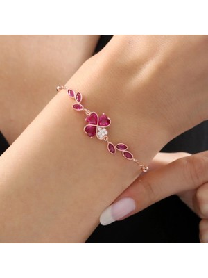 Mavili Gümüş Pırlanta Montür Yakut Taşlı Kalp Yonca Form Gümüş Bileklik - Altın