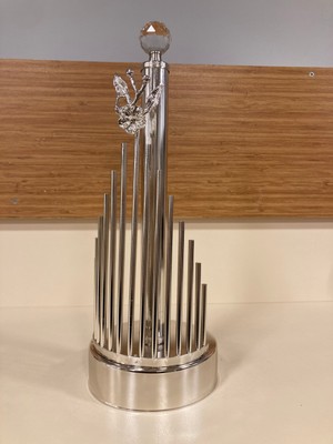 Plus Home Kağıt Havluluk Pirinç Gümüş Renk Yükseklik 34 cm